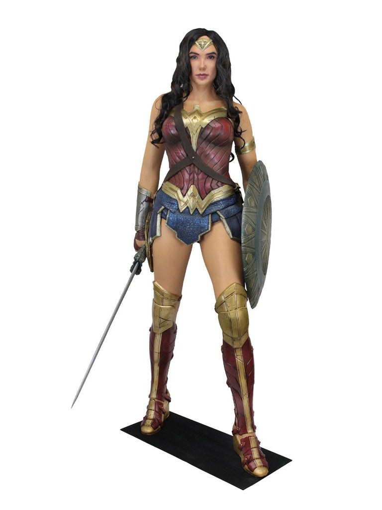 Wonder Woman - Dc Comics Life-Size Foam Figure Neca