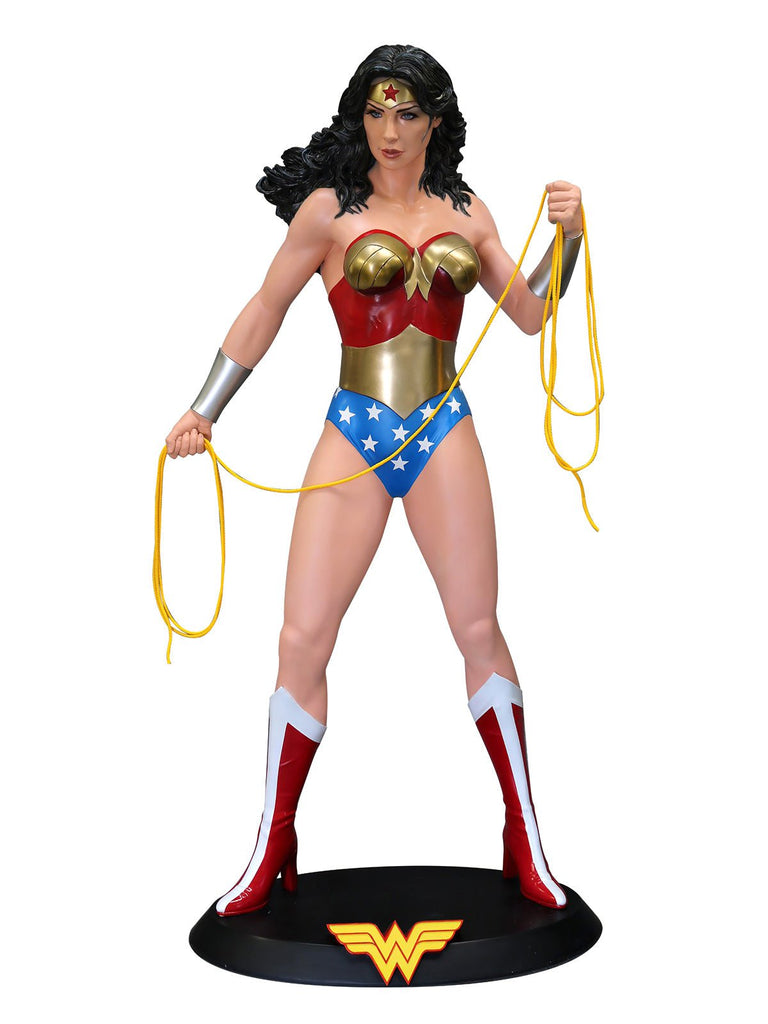 Wonder Woman Statue  - Collector'S Item Rubies